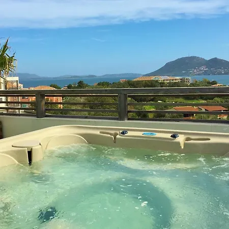 Sur Le Toit - Cita Di Sali Porto Vecchio